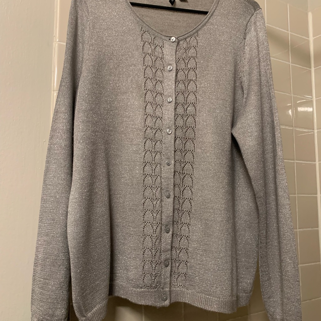 Cardigan/Sweater